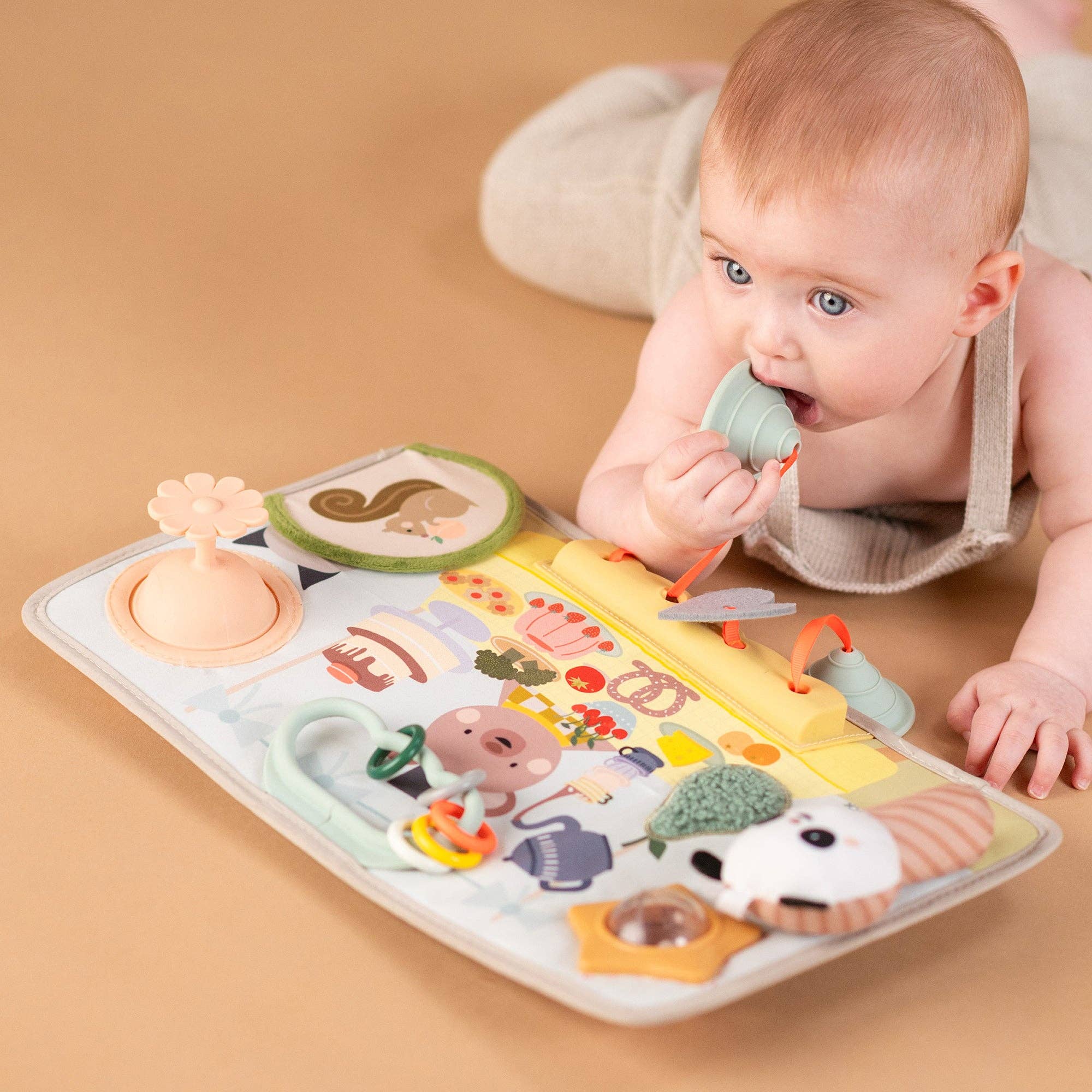 Playette | Taf Toys Peek, Pop & Play Station