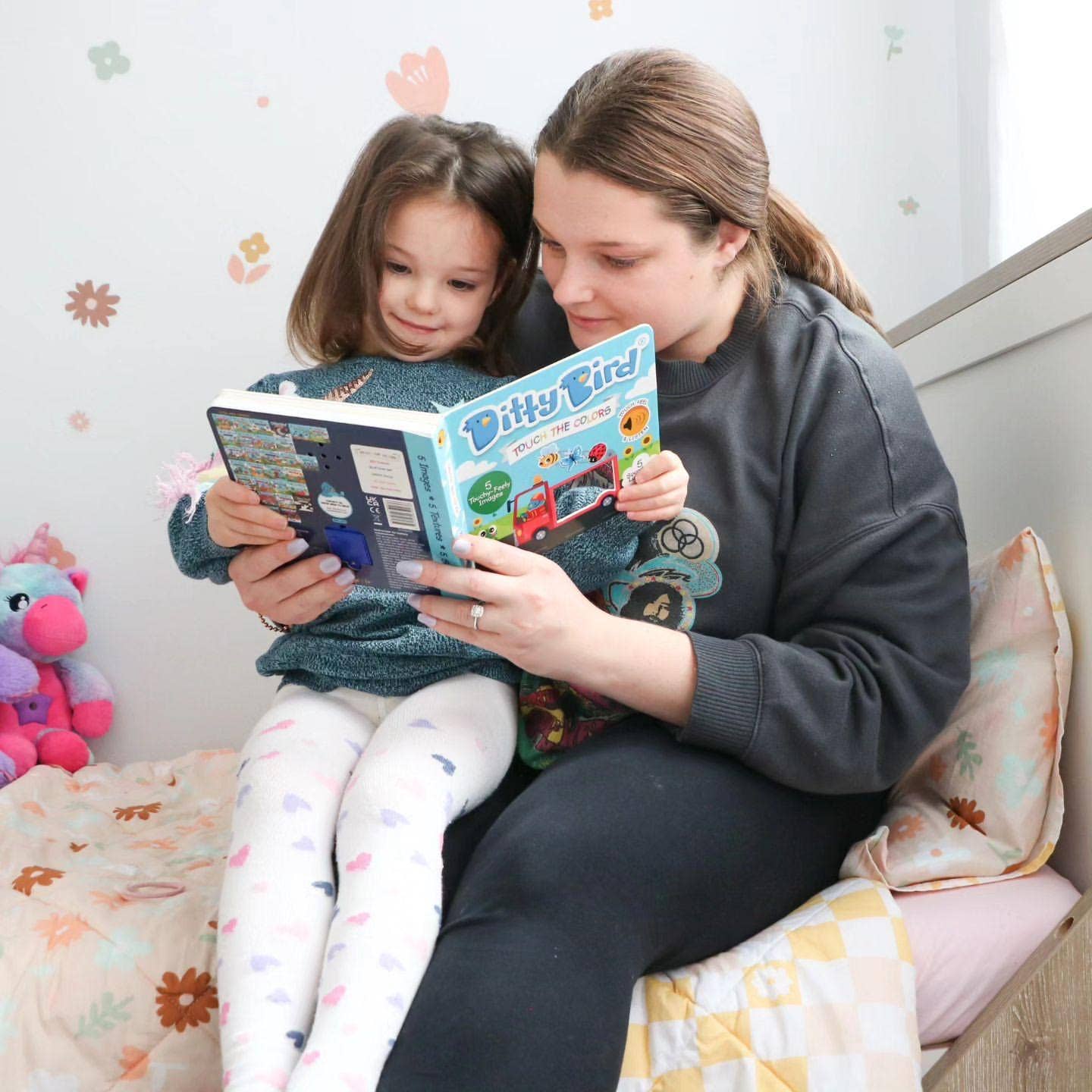 Ditty Bird | First Sensory Book | Montessori | Touch the colors