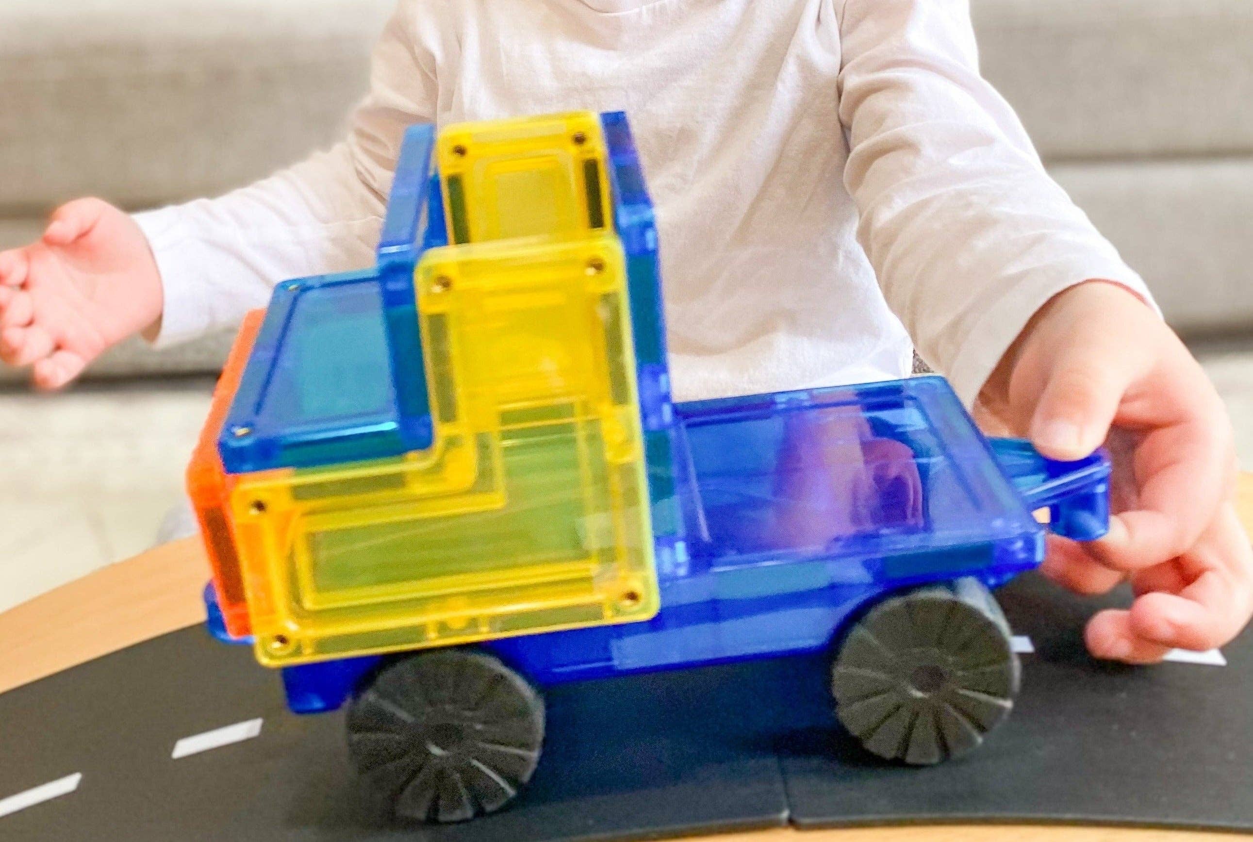 Learn & Grow | Magnetic Tiles | Car Base Pack (2 pc)