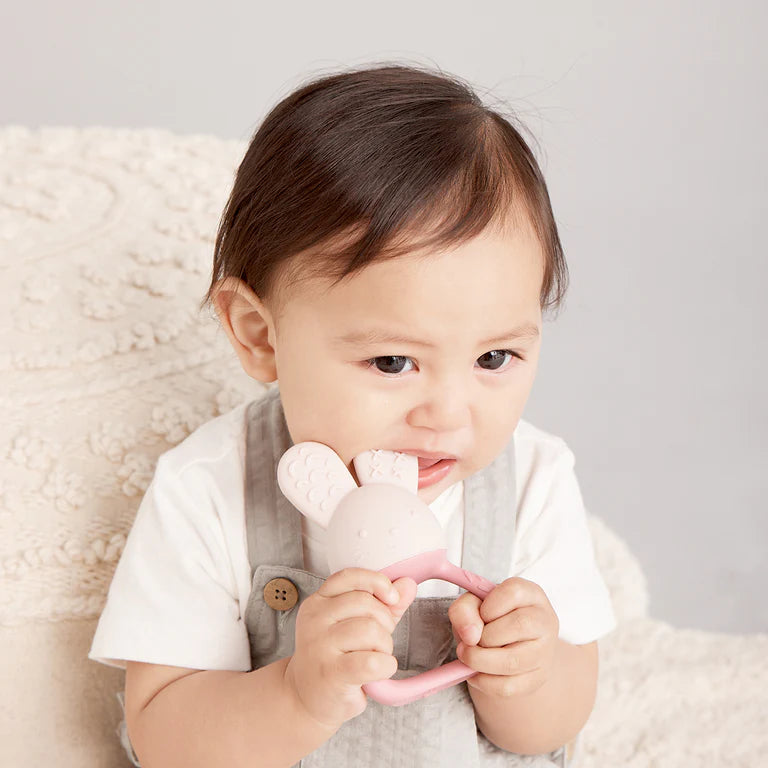 B.box Chill‑Fill teether in Blush – BPA‑free silicone chew toy with cool‑touch inners and easy‑grip rings