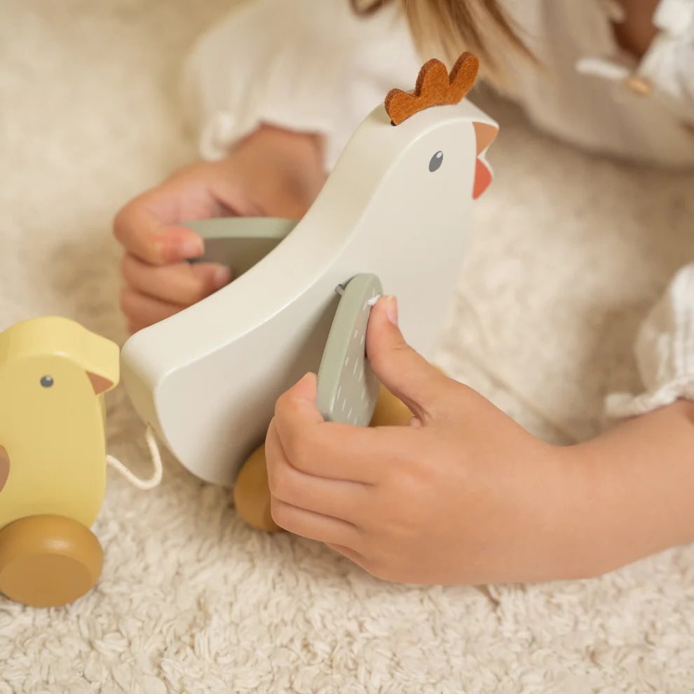 Little Dutch | Little Farm Pull Along Chickens