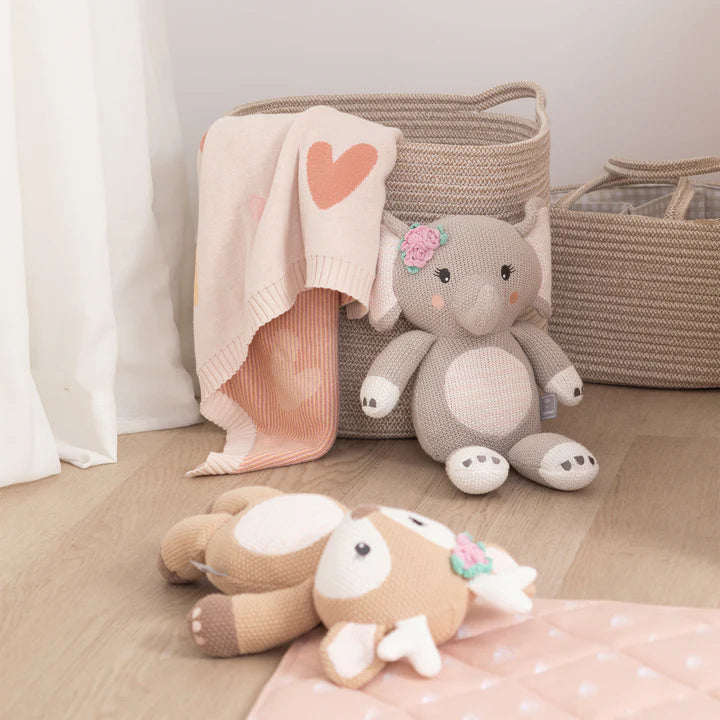 Living Textiles Bohemian Bliss Hearts Jacquard Blanket – 100% organic cotton reversible cream and pink knit blanket with heart motifs, sized 75 × 85 cm, lightweight and gentle on delicate skin, ideal for pram or bassinet use