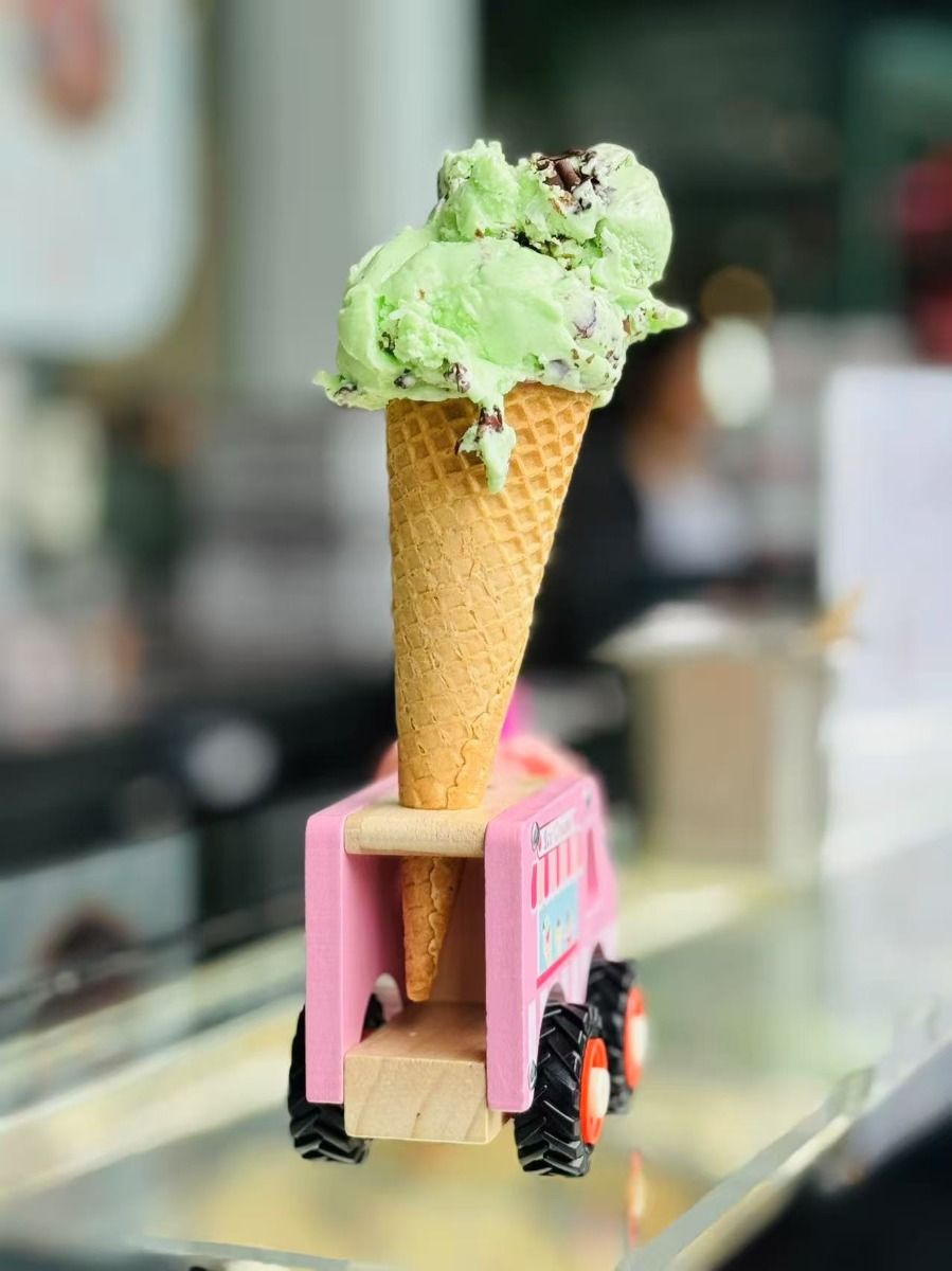 Toyslink Wooden Wheelie Vehicle Ice Cream Truck