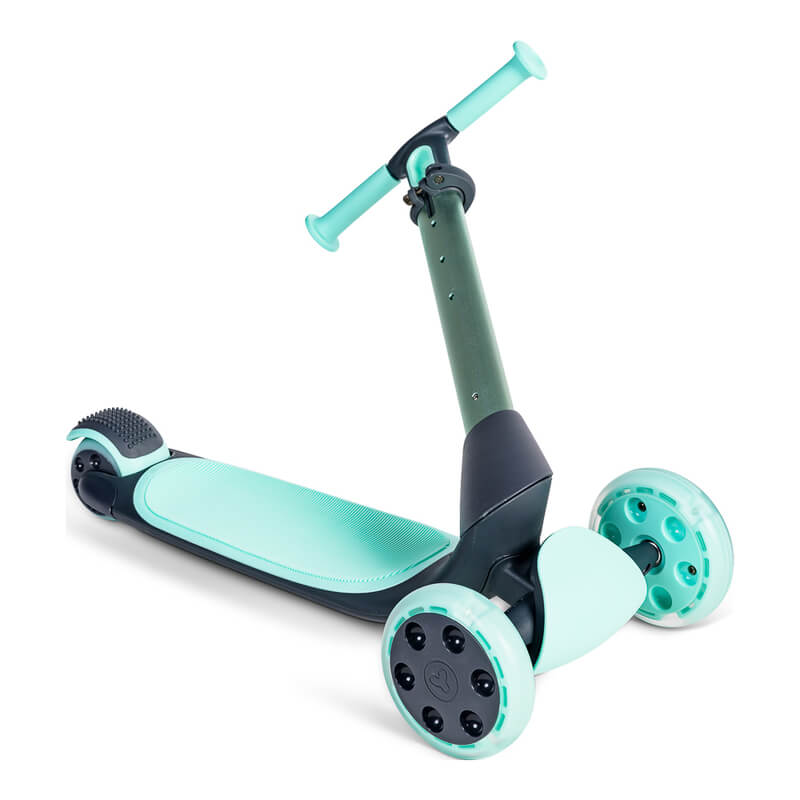 YGlider Nua green 2‑in‑1 foldable lean‑to‑steer scooter – lightweight kids’ scooter with adjustable arc‑folding handlebar, LED front wheels, wide rear wheel and wall‑mount accessory
