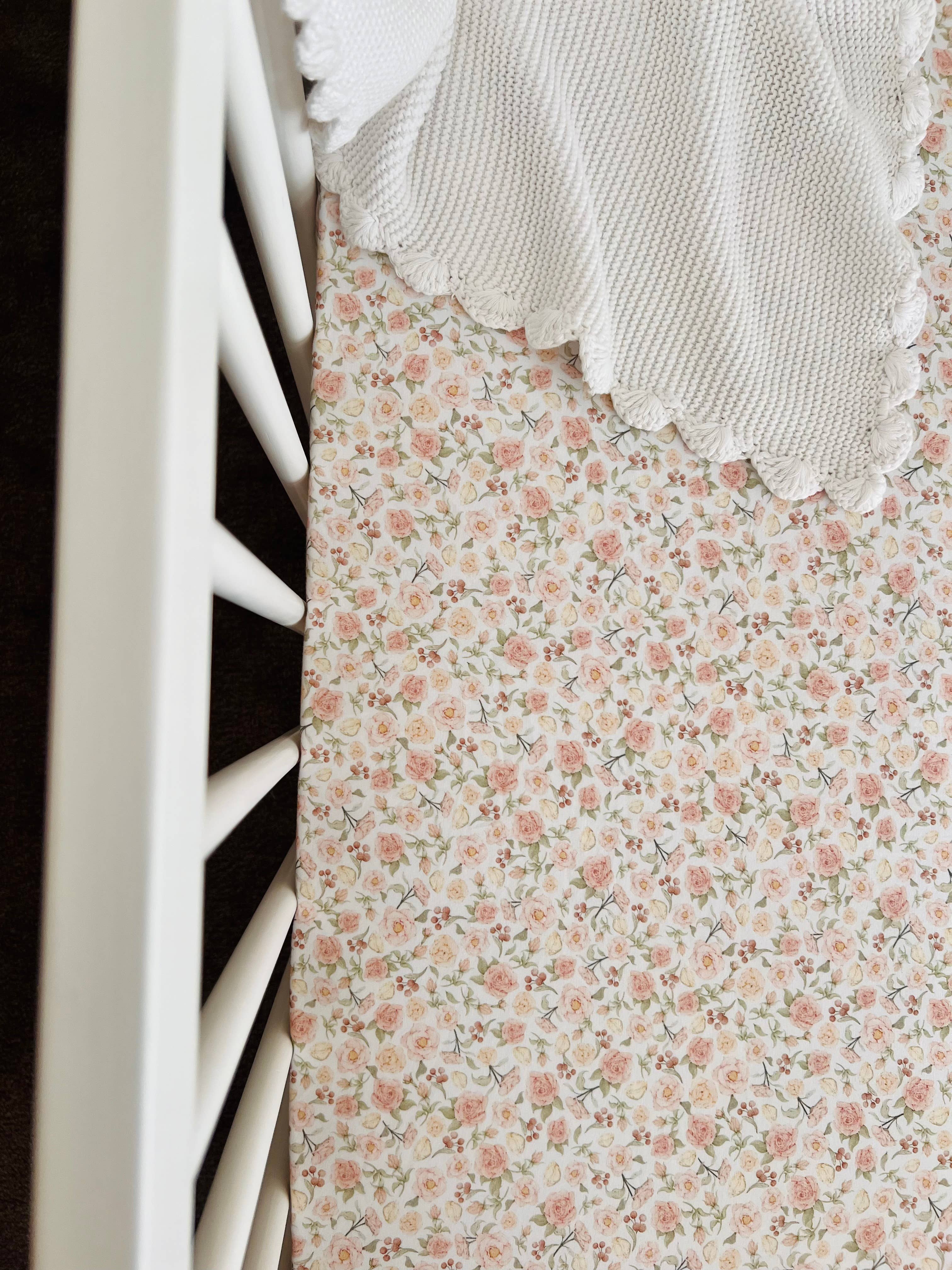Cuddle Bug & Co | Mini & Me Cot Sheet Lola