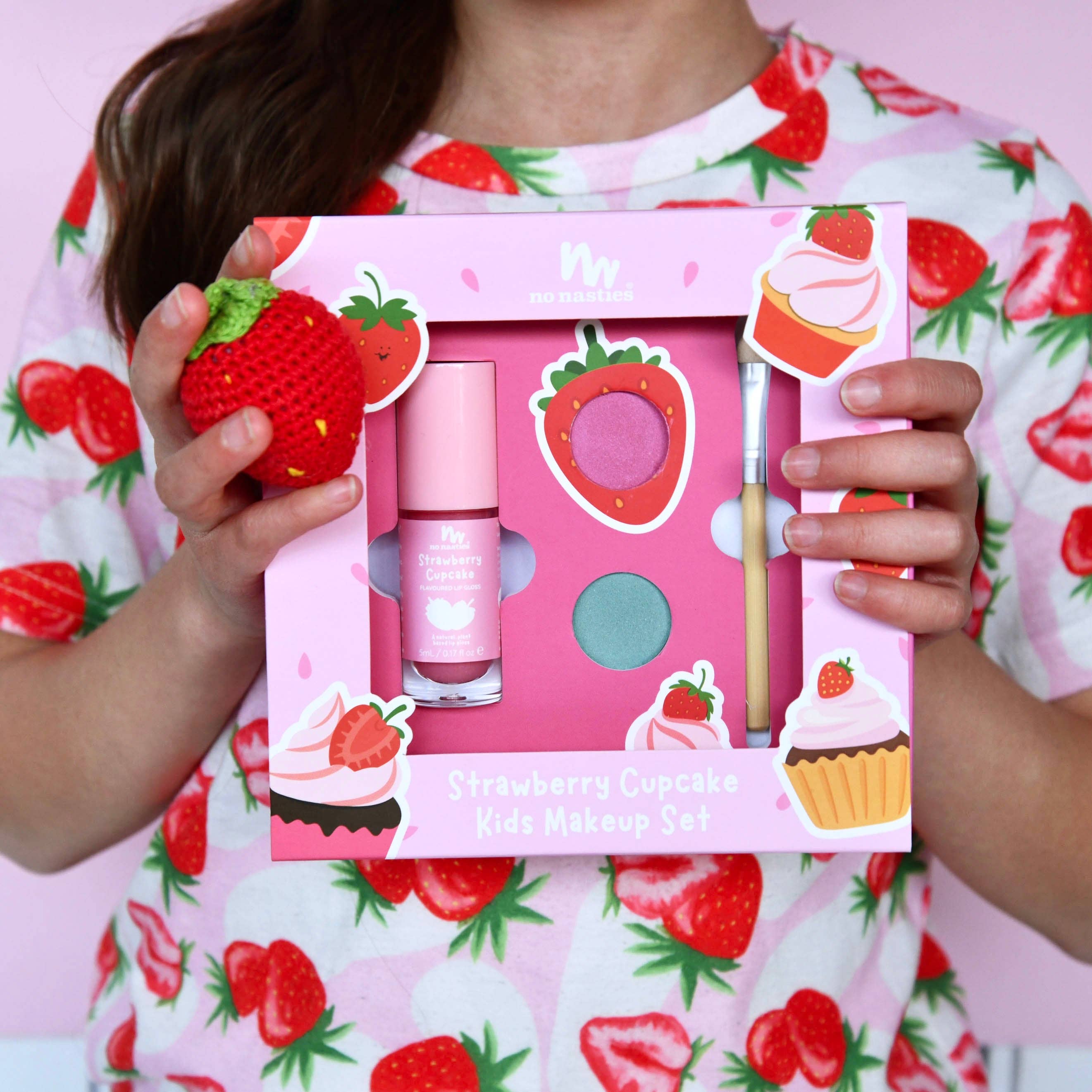 no nasties kids | Strawberry Cupcake No Nasties Natural Makeup Gift Set
