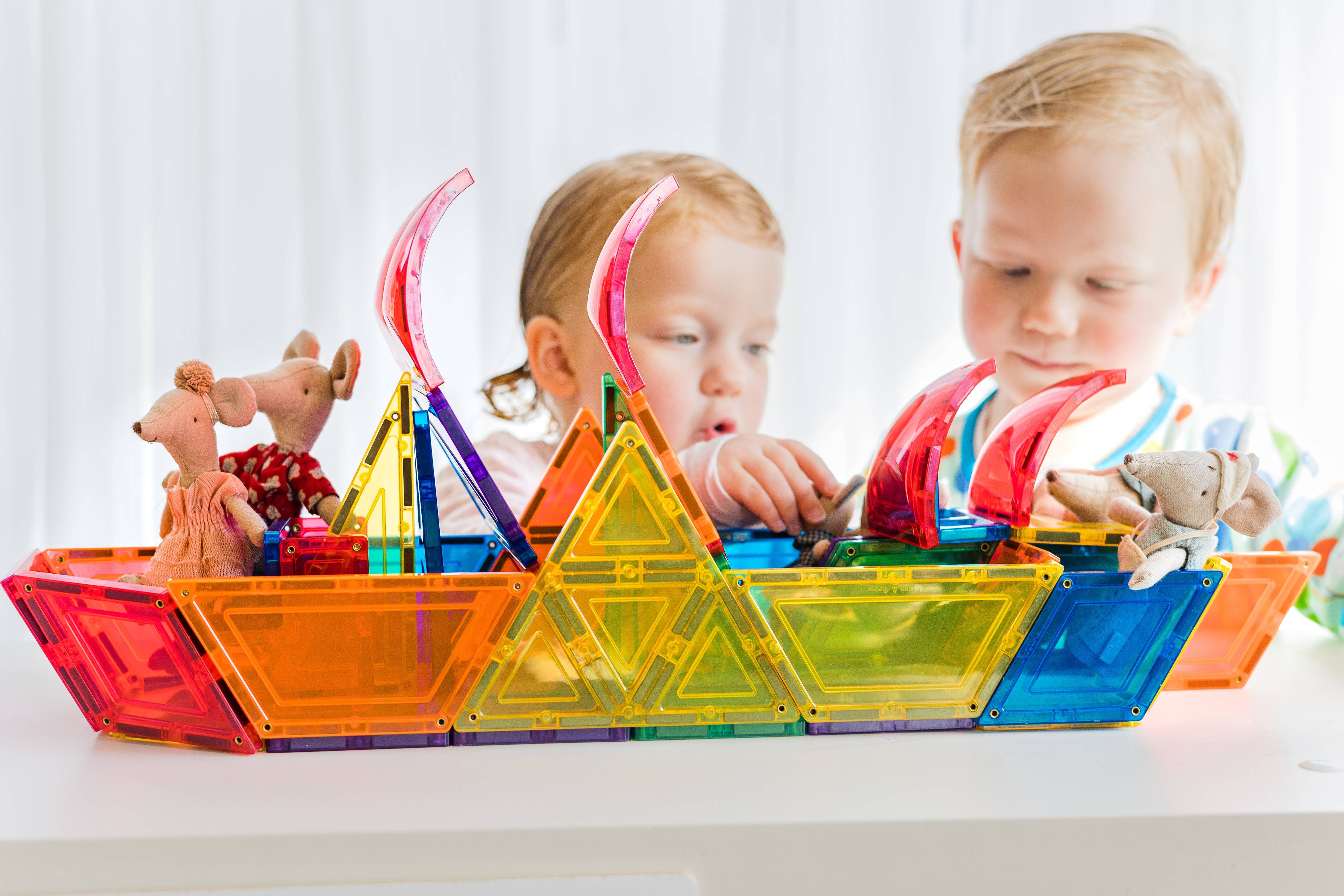 Learn & Grow | Magnetic Tiles | Dome Pack (18 pc)