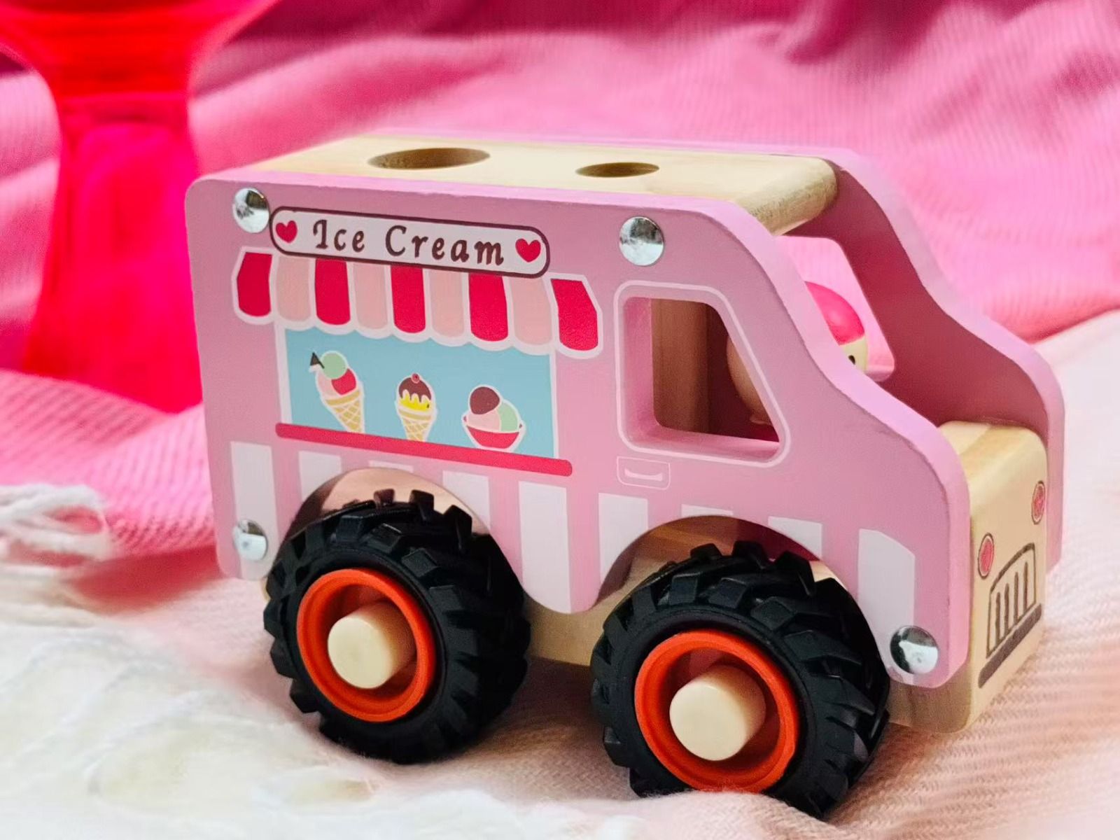 Toyslink Wooden Wheelie Vehicle Ice Cream Truck