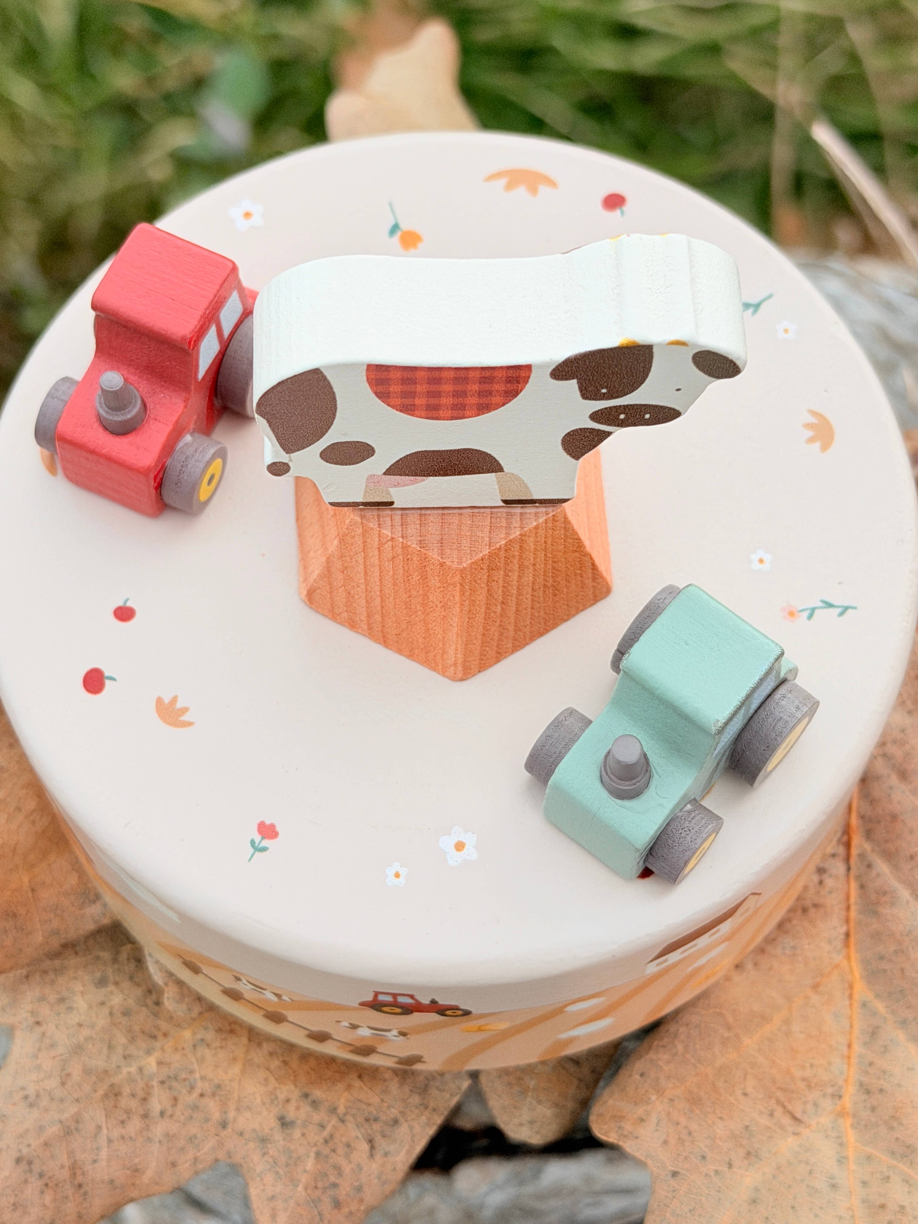 ToysLink - Onya Kids Farm Music Box with 2 Tractors